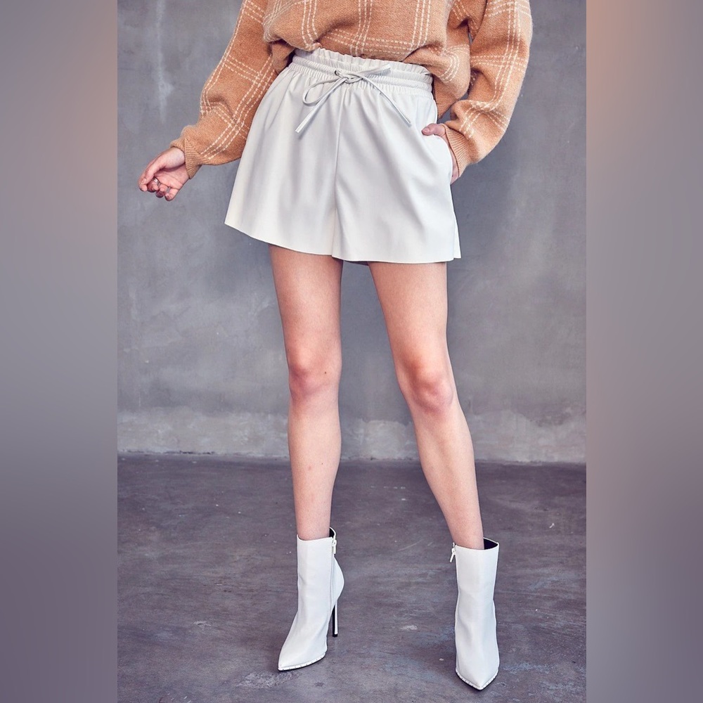 IDEM DITTO WHITE FAUX LEATHER SHORTS